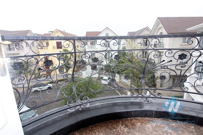 Luxurious villa for rent in Vinhomes riverside Long Bien